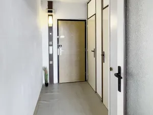 Prodej bytu 1+kk, Praha - Háje, Hlavatého, 27 m2