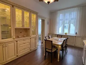 Prodej bytu 4+1, Karlovy Vary, Krále Jiřího, 120 m2