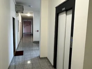 Pronájem kanceláře, Brno, Husova, 69 m2