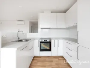 Pronájem bytu 3+kk, Praha - Čimice, Kočova, 86 m2