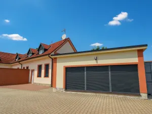 Prodej rodinného domu, Čestlice, 192 m2