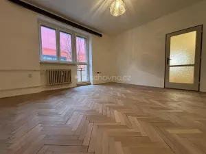 Prodej bytu 2+1, Hradec Králové, Puškinova, 66 m2