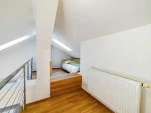 Pronájem bytu 3+kk, Praha - Nové Město, Trojická, 72 m2