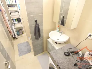 Pronájem bytu 3+kk, Hradec Králové, Poděbradova, 70 m2