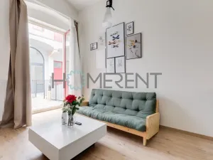 Pronájem bytu 2+kk, Praha - Karlín, Prvního pluku, 55 m2