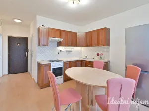 Pronájem bytu 1+1, Brno, Chalabalova, 42 m2