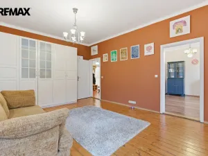 Prodej bytu 4+1, Karlovy Vary, Ondříčkova, 87 m2