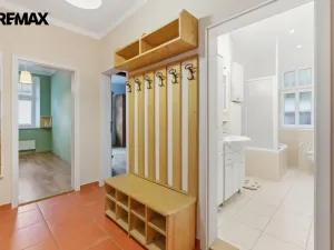 Prodej bytu 4+1, Karlovy Vary, Ondříčkova, 87 m2