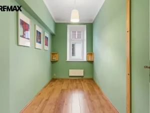 Prodej bytu 4+1, Karlovy Vary, Ondříčkova, 87 m2