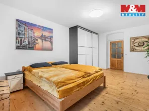 Prodej bytu 4+1, Velvary, Tyršova, 218 m2