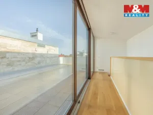 Prodej rodinného domu, Praha - Libuš, V Hrobech, 279 m2