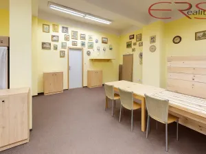 Pronájem obchodního prostoru, Jablonec nad Nisou, Antonína Chvojky, 42 m2