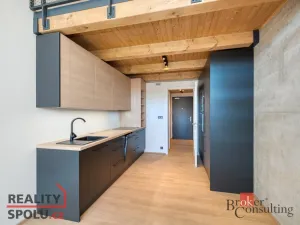 Pronájem bytu 2+kk, Praha - Vysočany, Kolbenova, 54 m2