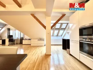 Prodej bytu 2+kk, Praha - Střešovice, Za Pohořelcem, 114 m2