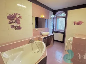 Pronájem bytu 2+1, Včelná, 79 m2