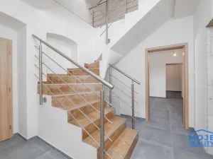 Prodej rodinného domu, Stod - Lelov, 180 m2