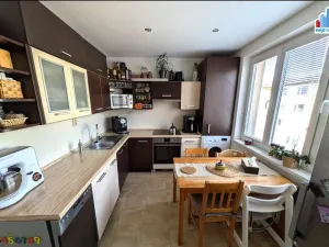 Prodej bytu 3+1, Strašice, 77 m2