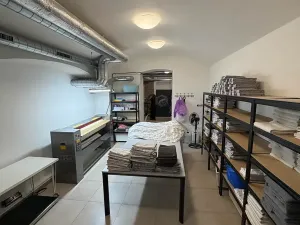 Prodej obchodního prostoru, Praha - Smíchov, Kotevní, 68 m2