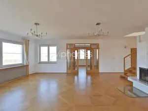 Pronájem vily, Praha - Smíchov, Nový Zlíchov, 800 m2