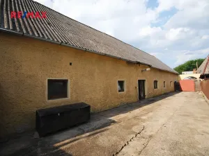 Prodej komerční nemovitosti, Církvice, 6984 m2