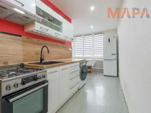 Pronájem bytu 2+1, Klášterec nad Ohří - Miřetice u Klášterce nad Ohří, Pionýrů, 59 m2