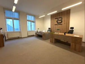 Pronájem kanceláře, Brno, Jakubské náměstí, 71 m2