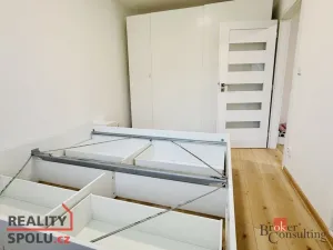 Pronájem bytu 3+1, Zlín, Santražiny, 74 m2