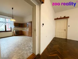 Prodej rodinného domu, Chomutov, Legionářská, 200 m2