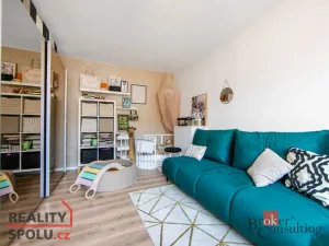 Prodej bytu 3+1, Plzeň - Skvrňany, Křimická, 68 m2