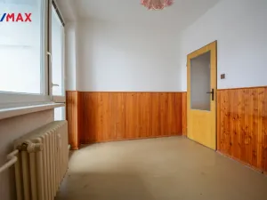 Prodej bytu 3+1, Pardubice - Ohrazenice, Marie Majerové, 74 m2