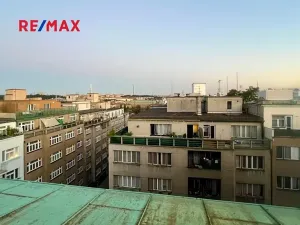 Prodej bytu 1+kk, Praha - Holešovice, Veverkova, 40 m2