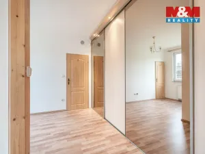Prodej rodinného domu, Nenačovice, 240 m2
