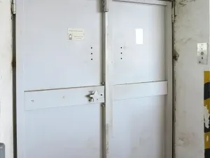 Pronájem skladu, Praha - Holešovice, Sanderova, 151 m2