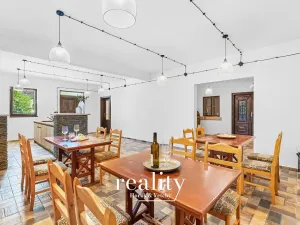 Prodej rodinného domu, Perná, 205 m2