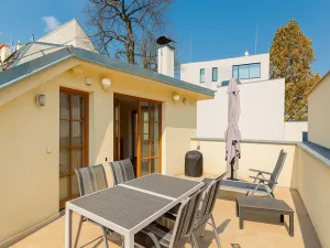 Pronájem rodinného domu, Praha, 145 m2