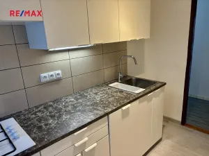 Pronájem bytu 3+1, Kolín, Na Magistrále, 63 m2