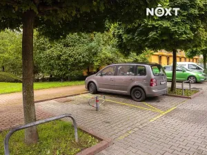 Prodej garážového stání, Praha - Troja, Vřesová, 12 m2