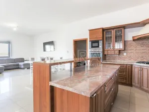 Prodej rodinného domu, Jesenice, Papoušková, 347 m2