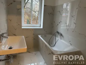 Pronájem bytu 1+kk, Jablonec nad Nisou, U Jeslí, 29 m2