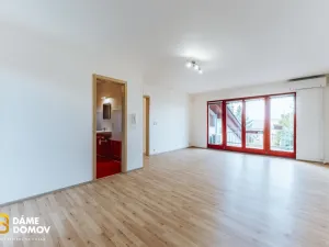 Prodej rodinného domu, Pohořelice, Školní, 350 m2