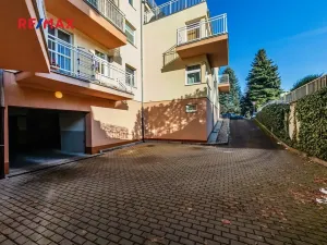 Pronájem bytu 1+kk, Praha - Suchdol, Internacionální, 41 m2