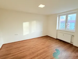 Pronájem bytu 2+1, České Budějovice - České Budějovice 3, Pražská tř., 57 m2