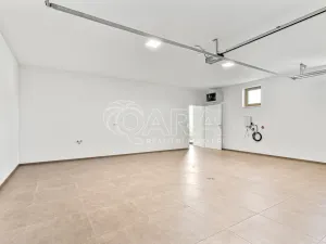 Prodej rodinného domu, Radějovice - Olešky, 218 m2