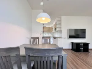 Pronájem bytu 2+kk, Praha - Kobylisy, Jelínkova, 50 m2