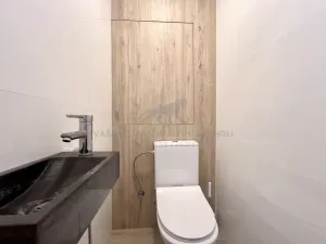 Pronájem bytu 2+kk, Praha - Kobylisy, Jelínkova, 50 m2