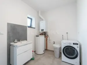 Prodej rodinného domu, Kornatice, 270 m2