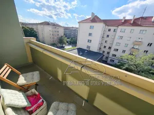 Prodej bytu 2+kk, Praha - Vršovice, Kišiněvská, 48 m2