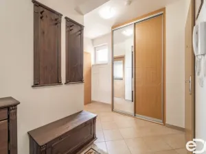 Pronájem bytu 3+kk, Praha, Hornoměcholupská, 65 m2