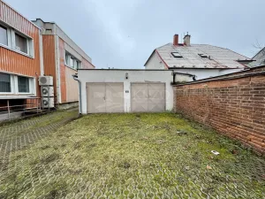Pronájem garáže, Mladá Boleslav, 35 m2