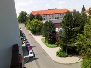 Prodej bytu 2+1, Kynšperk nad Ohří, náměstí SNP, 50 m2